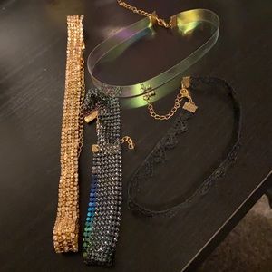 Set of 4 chocker necklaces